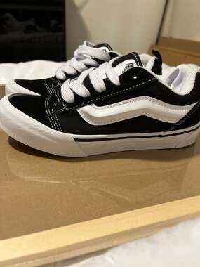 Vans Kids Knu Skool (Big Kid)